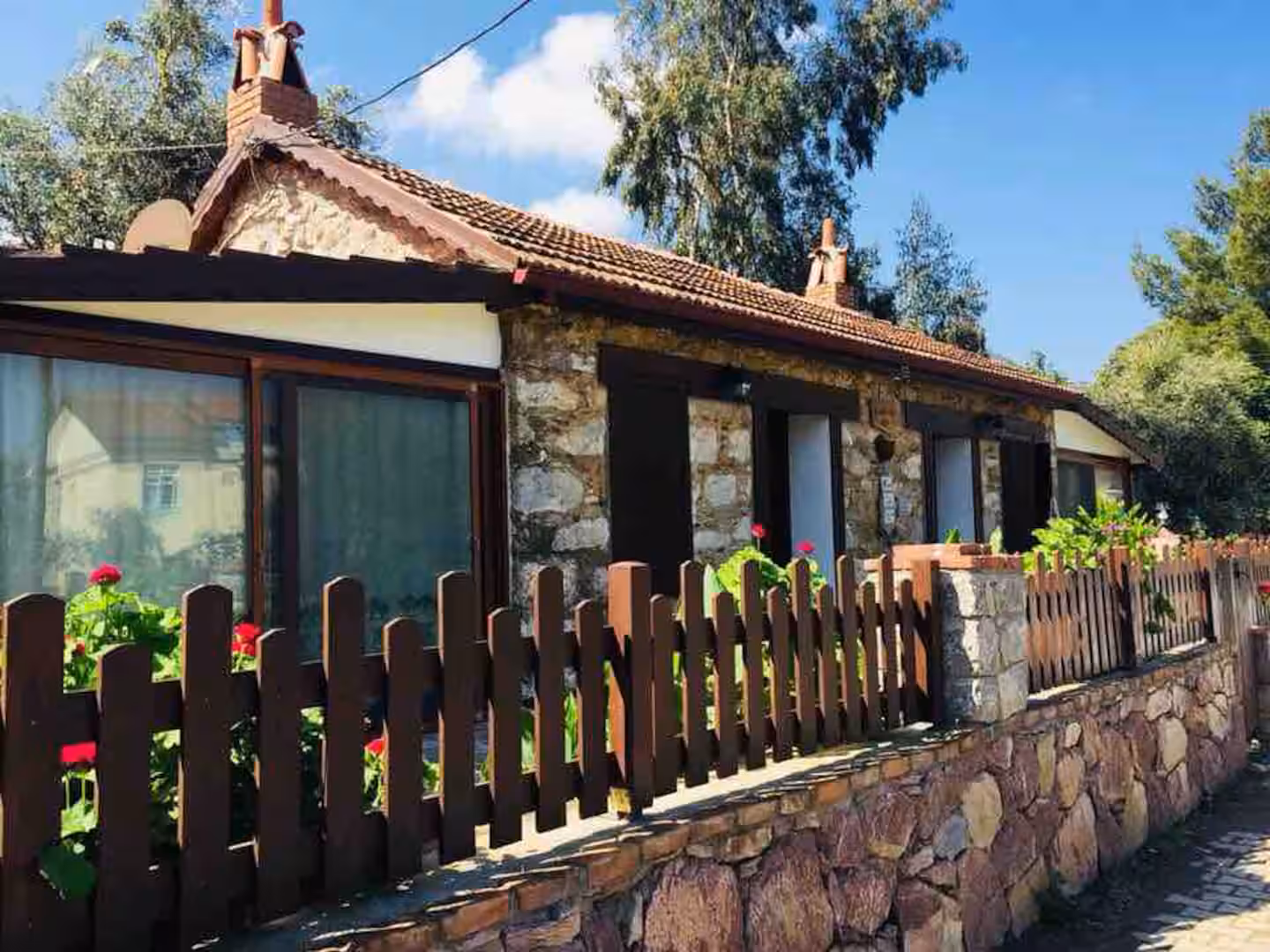 Selimiye Taş Ev — Dış Mekan